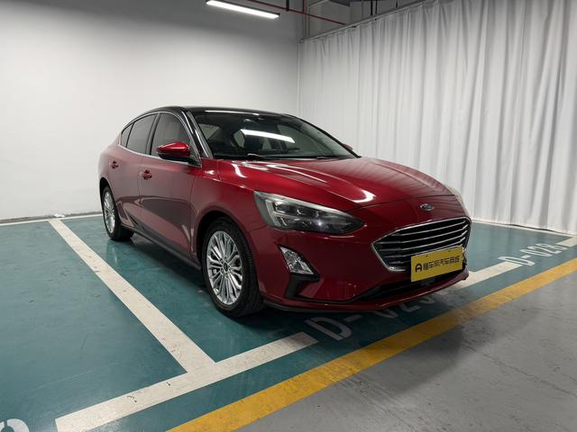 Ford Focus 2019 Sedan EcoBoost 180 Auto front Shine