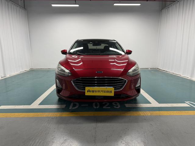 Ford Focus 2019 Sedan EcoBoost 180 Auto front Shine