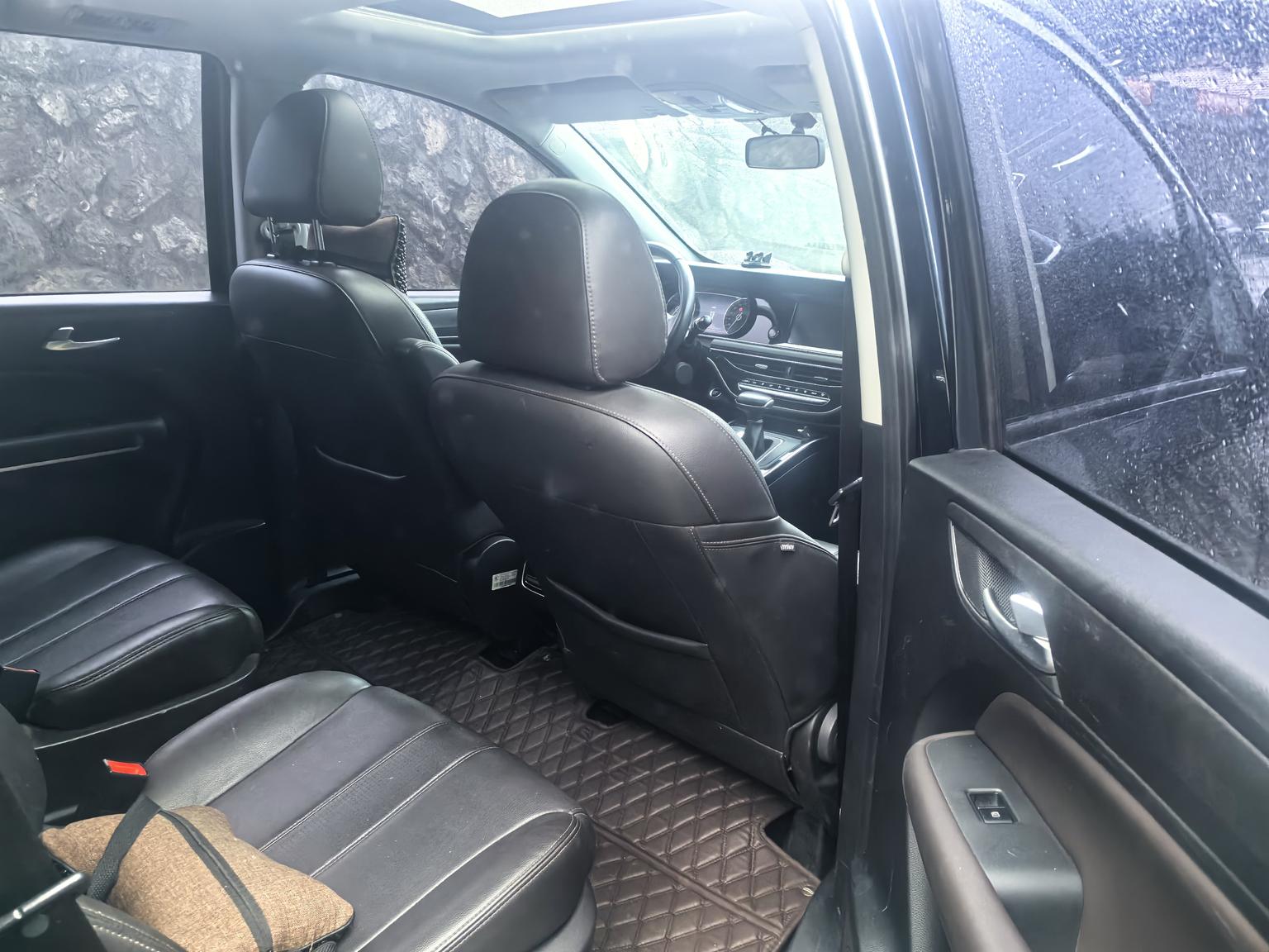 GAC Trumpchi Trumpchi M6 2019 270T Auto Premium Plus 7 seat China V