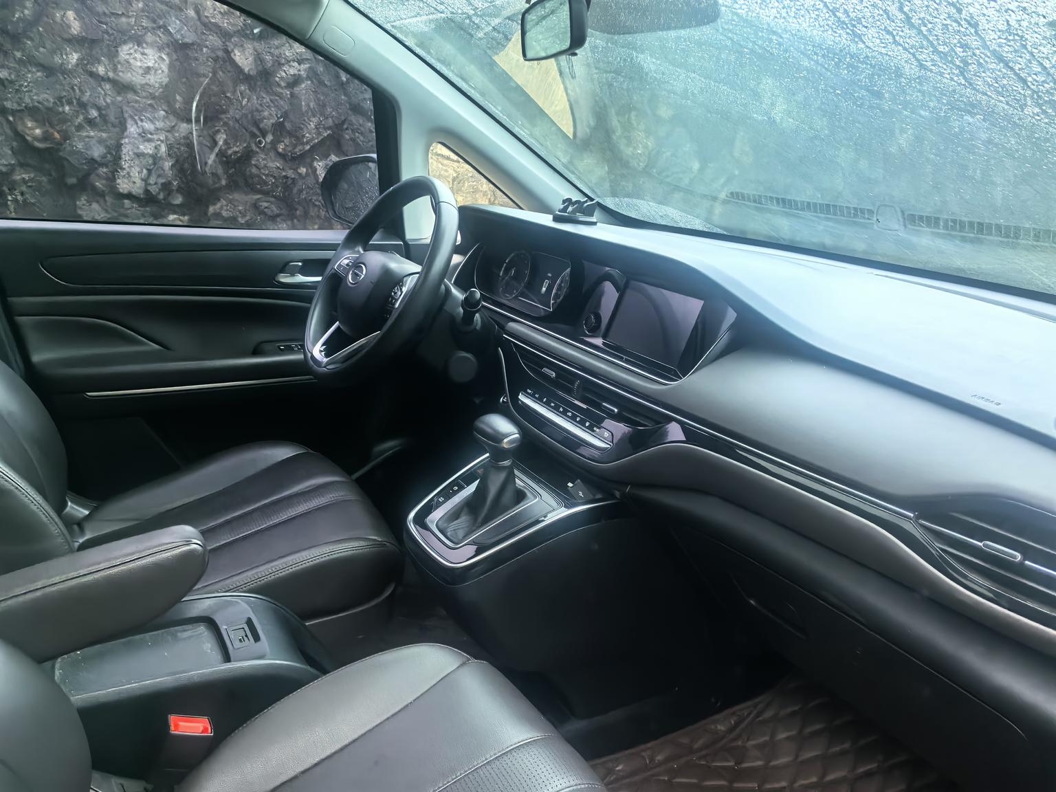 GAC Trumpchi Trumpchi M6 2019 270T Auto Premium Plus 7 seat China V