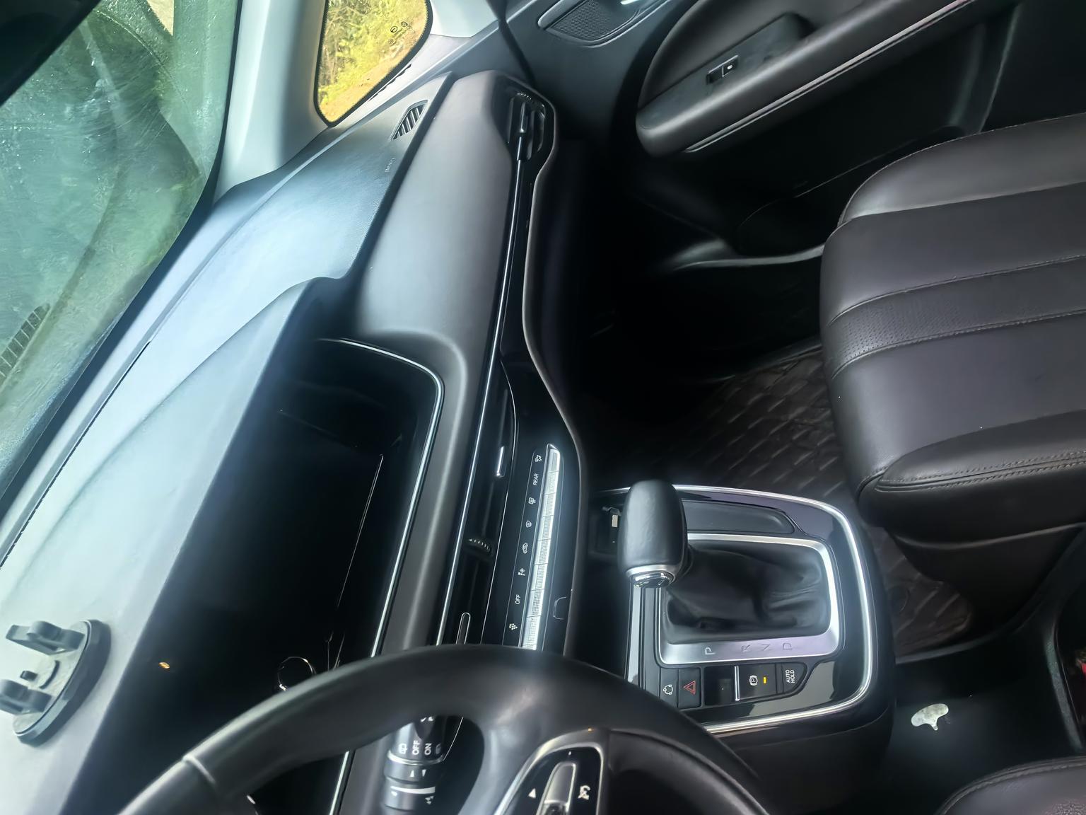 GAC Trumpchi Trumpchi M6 2019 270T Auto Premium Plus 7 seat China V