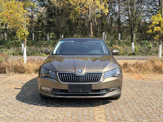 Skoda Superb 2018 TSI330 DSG Comfort China V