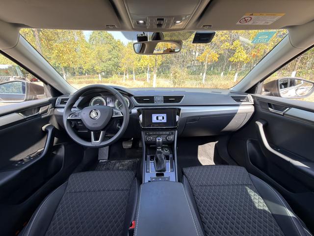 Skoda Superb 2018 TSI330 DSG Comfort China V