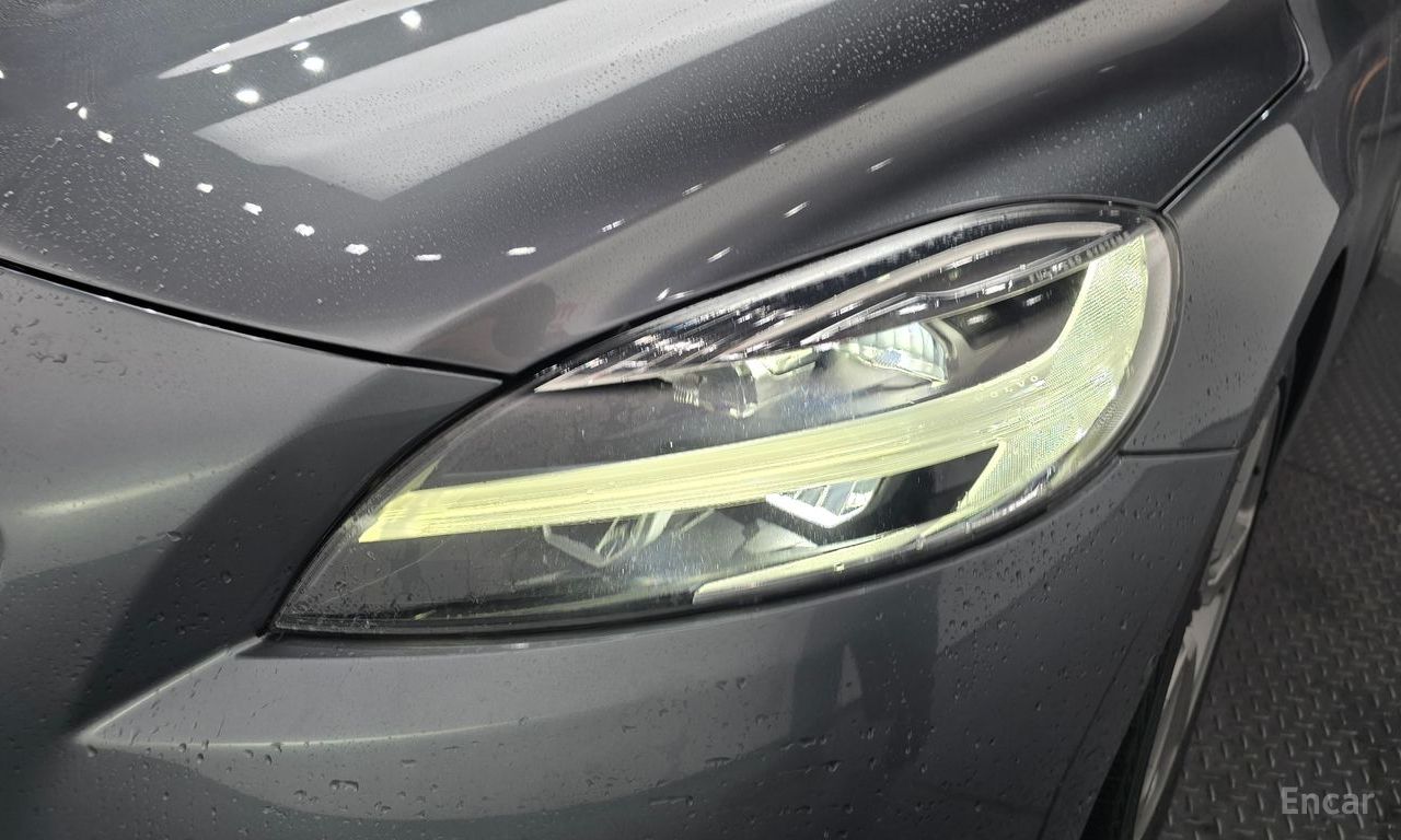 Volvo V40 D3 2018
