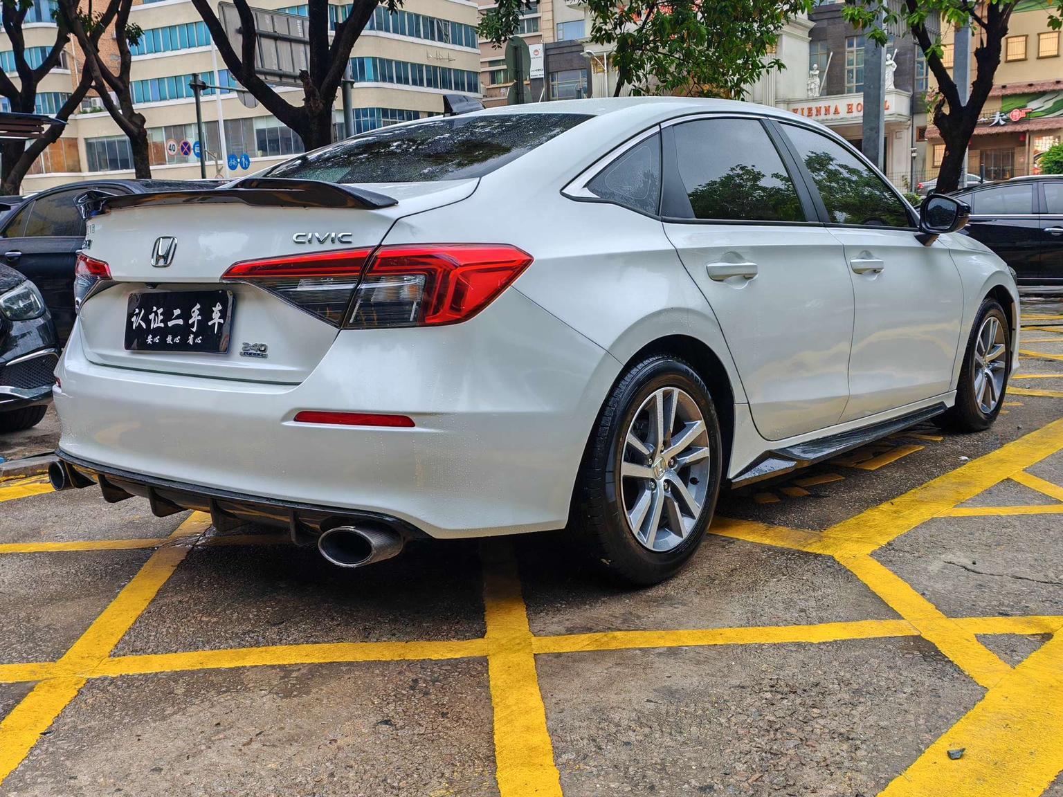 Honda Civic 2022 240TURBO CVT Dynamic Dynamic C