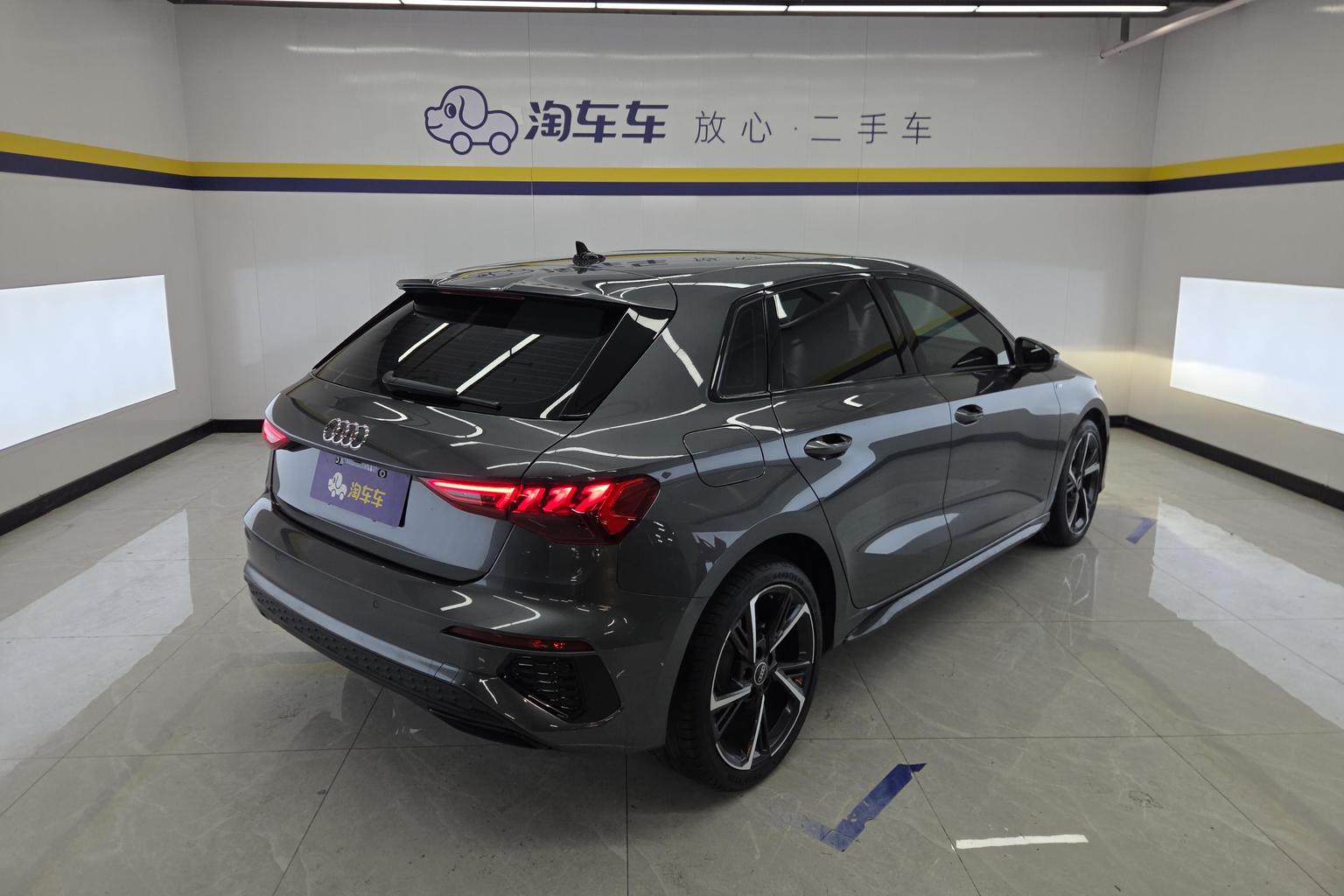 Audi A3 2022 Sportback 35 TFSI Sport Fashion