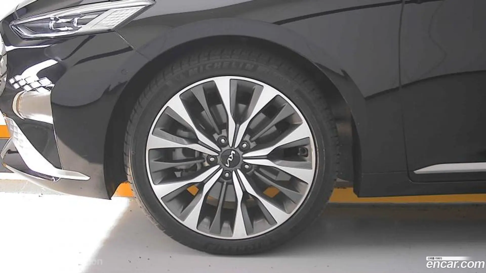 Kia K8 2.5 Gasoline 2WD 2021