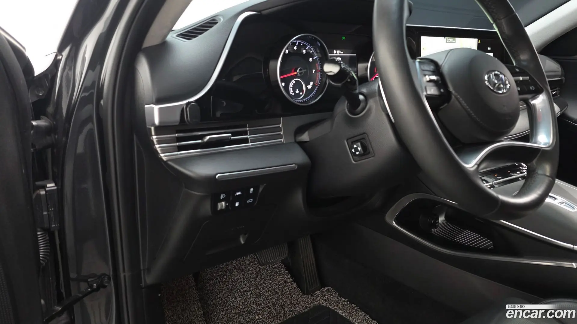 Hyundai Grandeur 3.3