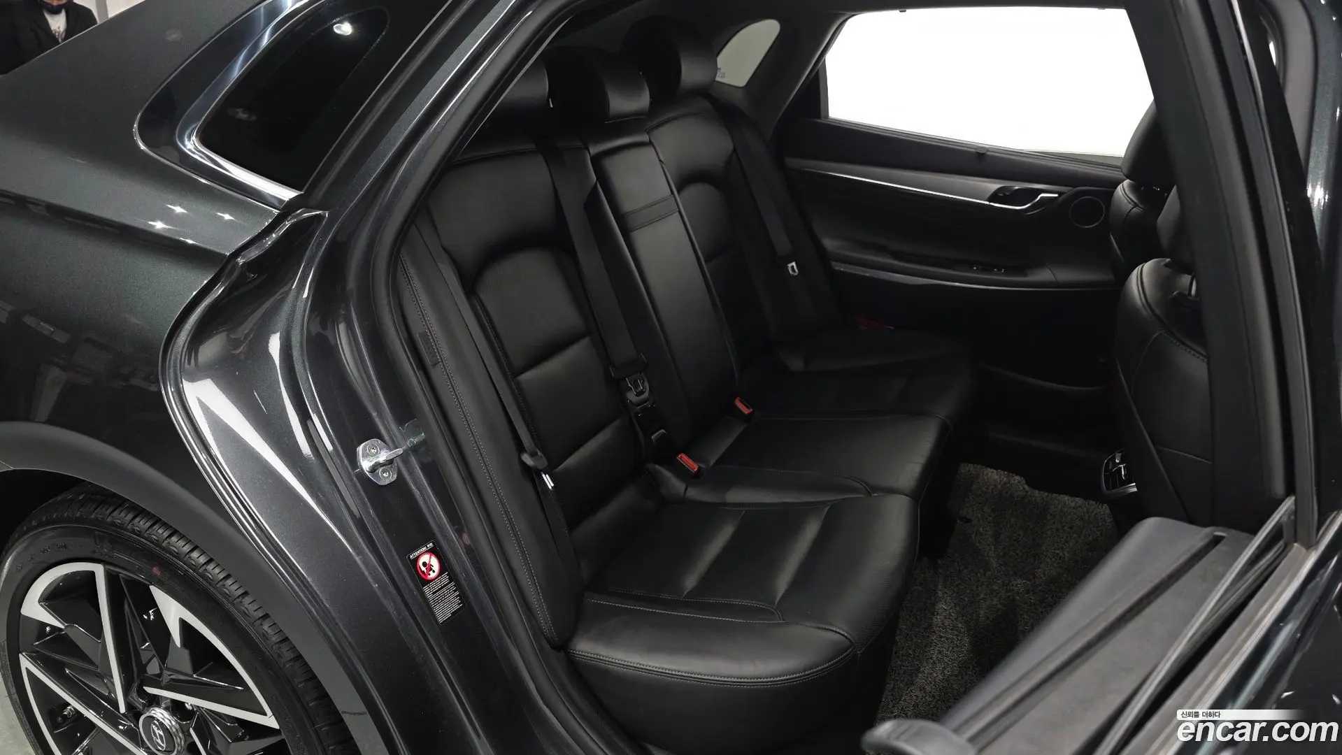 Hyundai Grandeur 3.3