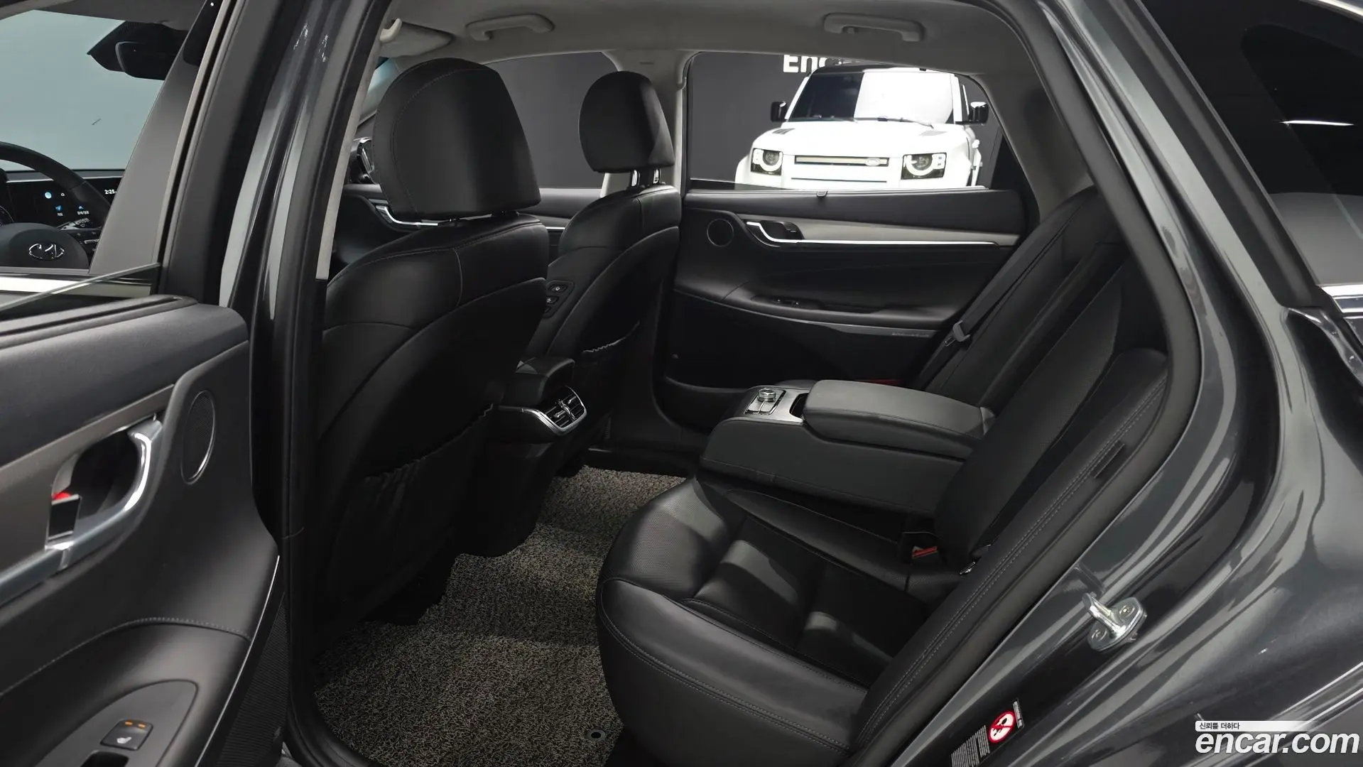 Hyundai Grandeur 3.3