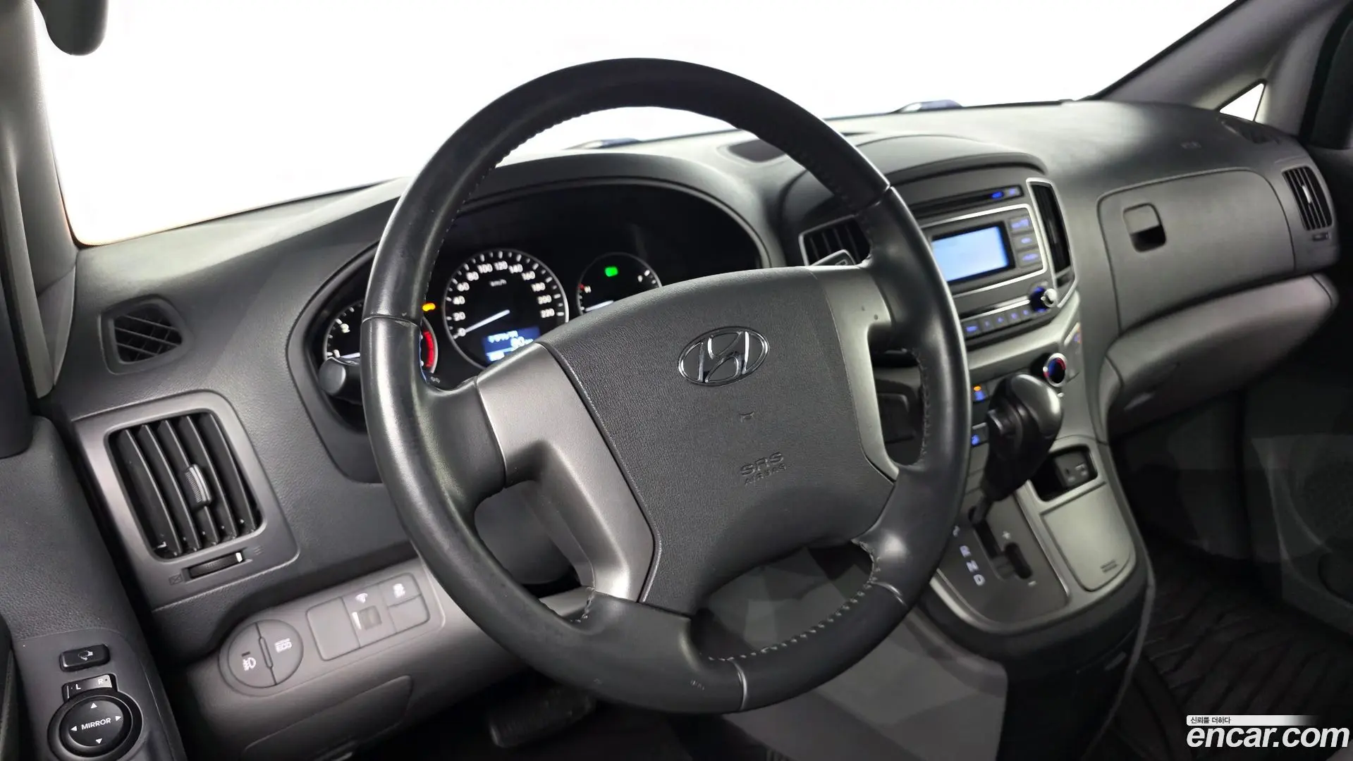 Hyundai Starex Van 3-Seater