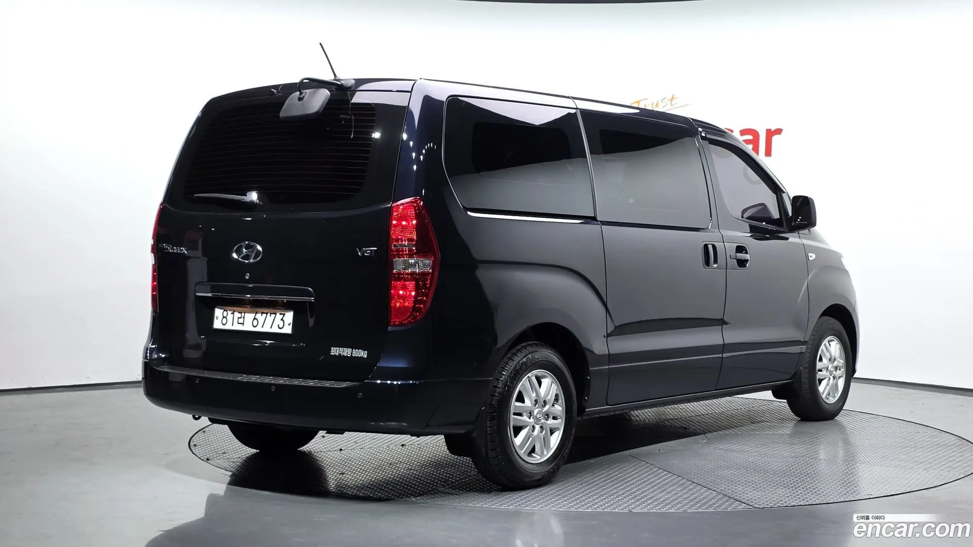 Hyundai Starex Van 3-Seater