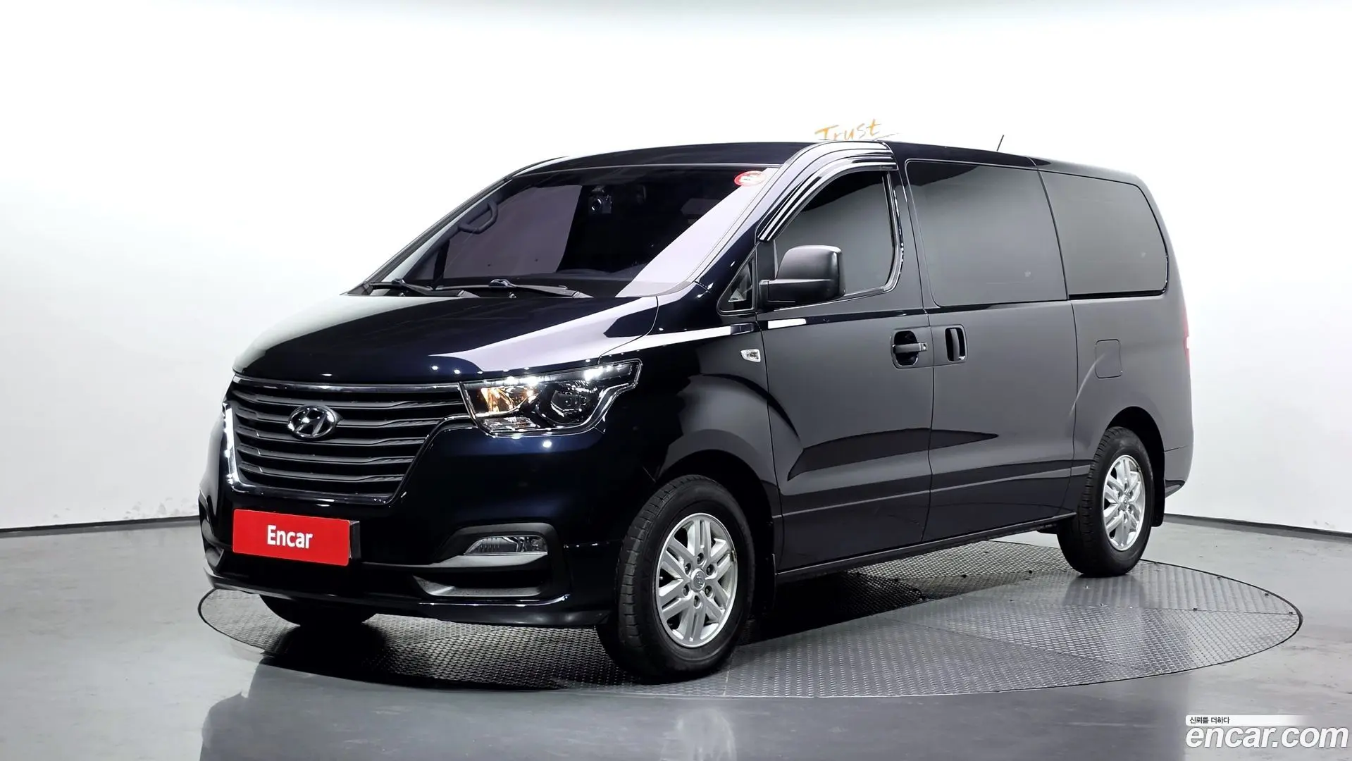 Hyundai Starex Van 3-Seater