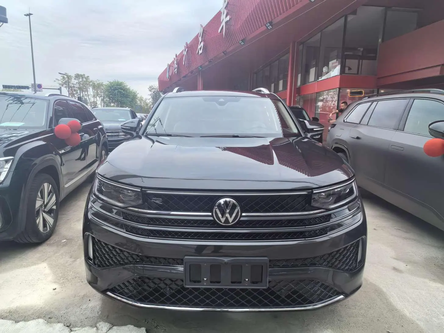 Volkswagen 2024 380TSI 4WD R-line
