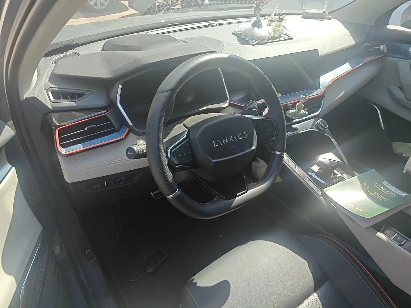 Lynk & Co 06 2020 1.5T Shine Halo