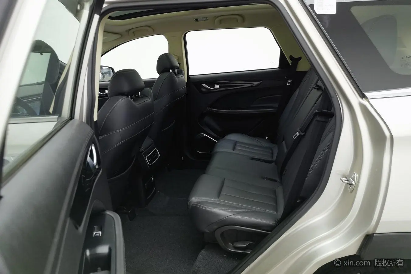 Jetour X90 2019 1.6T DCT Premium 5 seat China VI