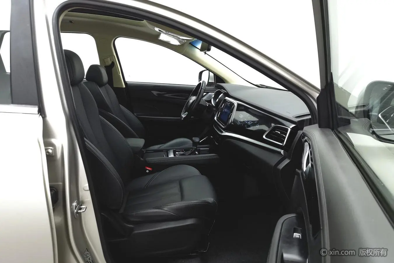 Jetour X90 2019 1.6T DCT Premium 5 seat China VI