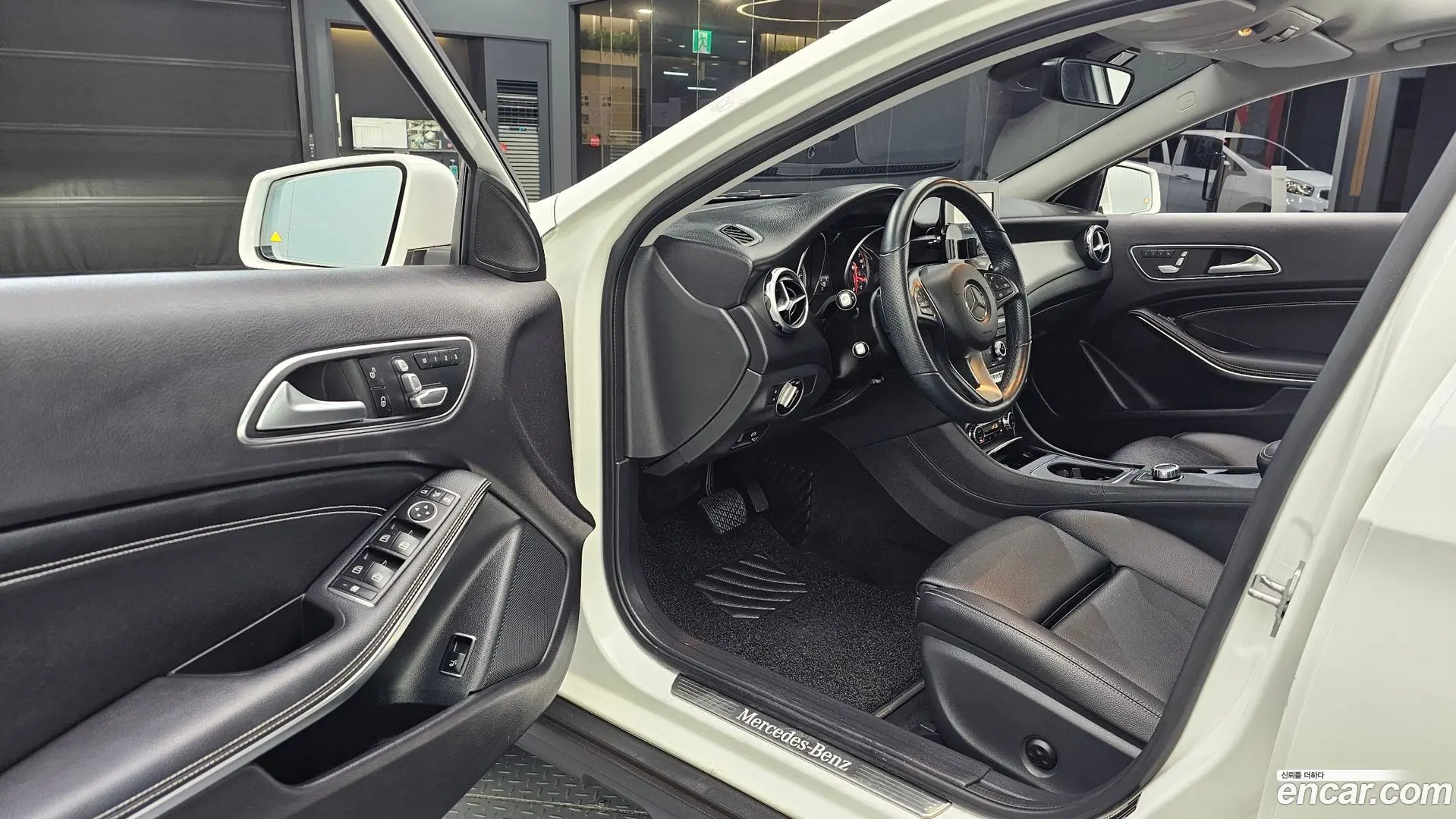 Mercedes-Benz GLA-Class GLA220 Premium 2017