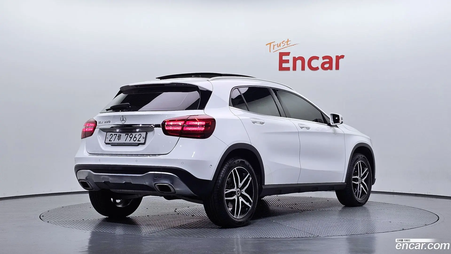 Mercedes-Benz GLA-Class GLA220 Premium 2017