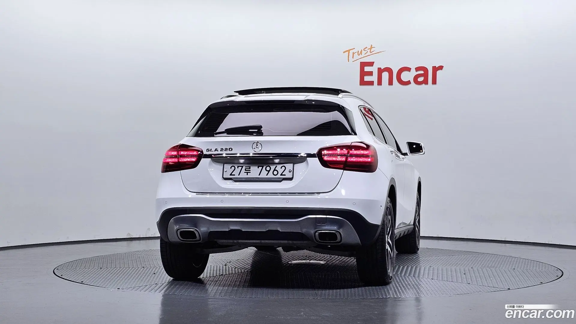 Mercedes-Benz GLA-Class GLA220 Premium 2017