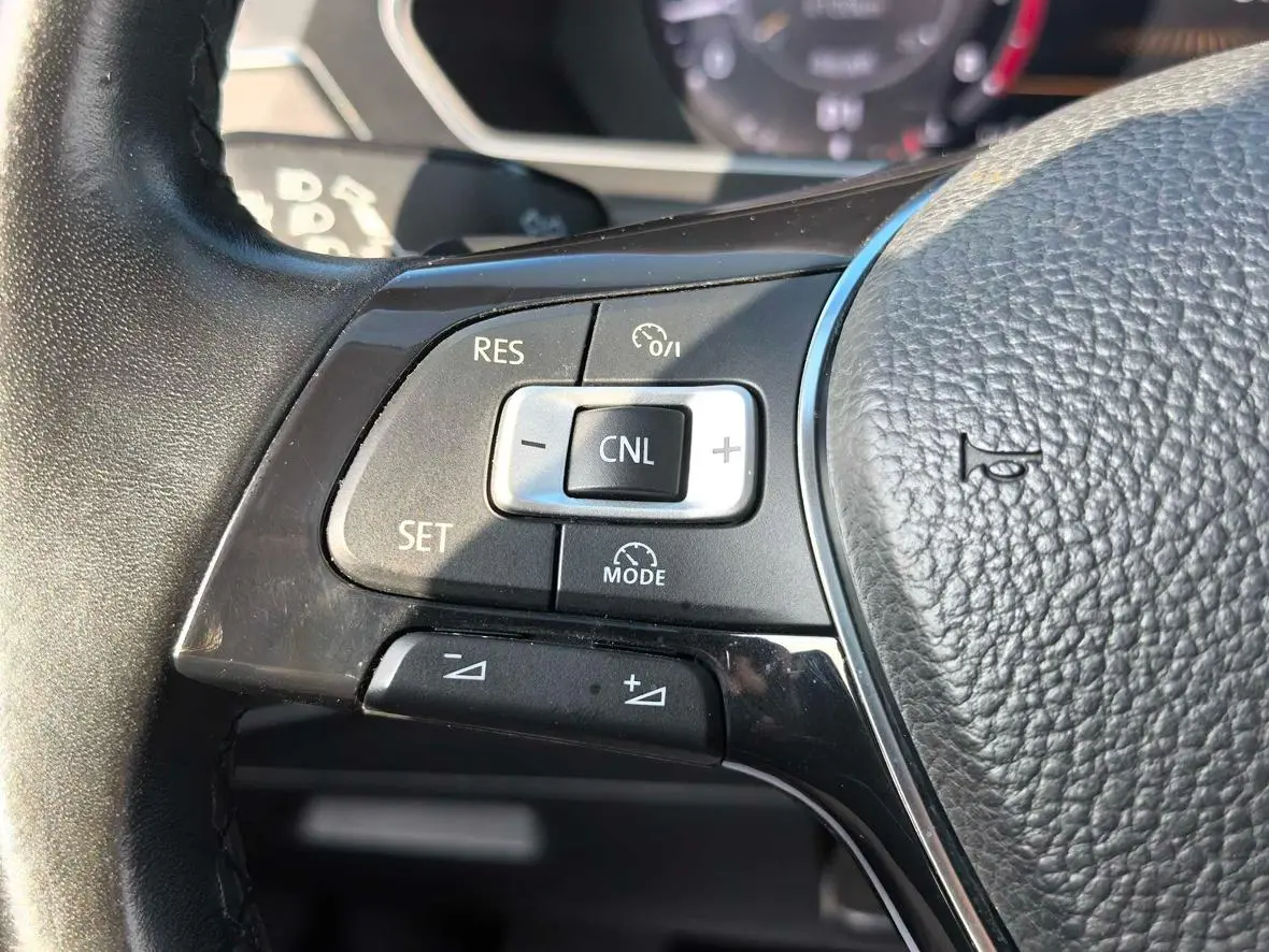 Volkswagen Tiguan 2018 330TSI 4WD