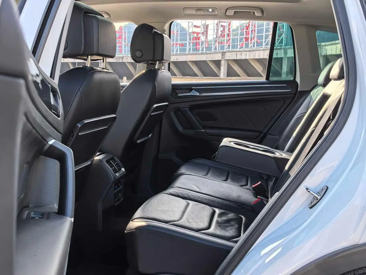 Volkswagen Tiguan 2018 330TSI 4WD