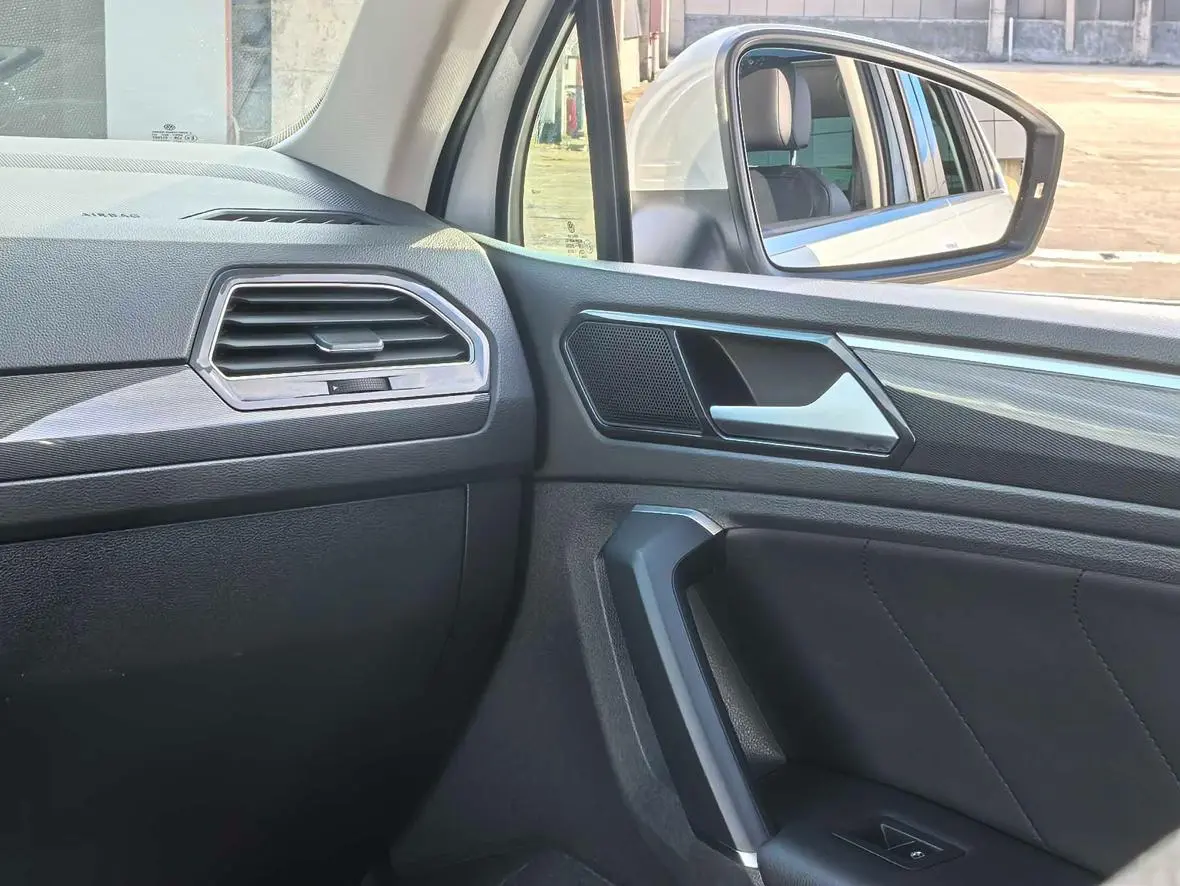 Volkswagen Tiguan 2018 330TSI 4WD