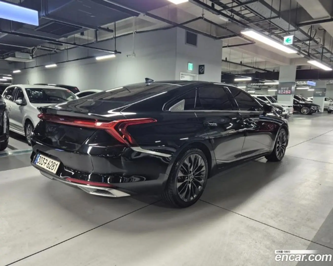 Kia K8 2.5 Gasoline 2WD