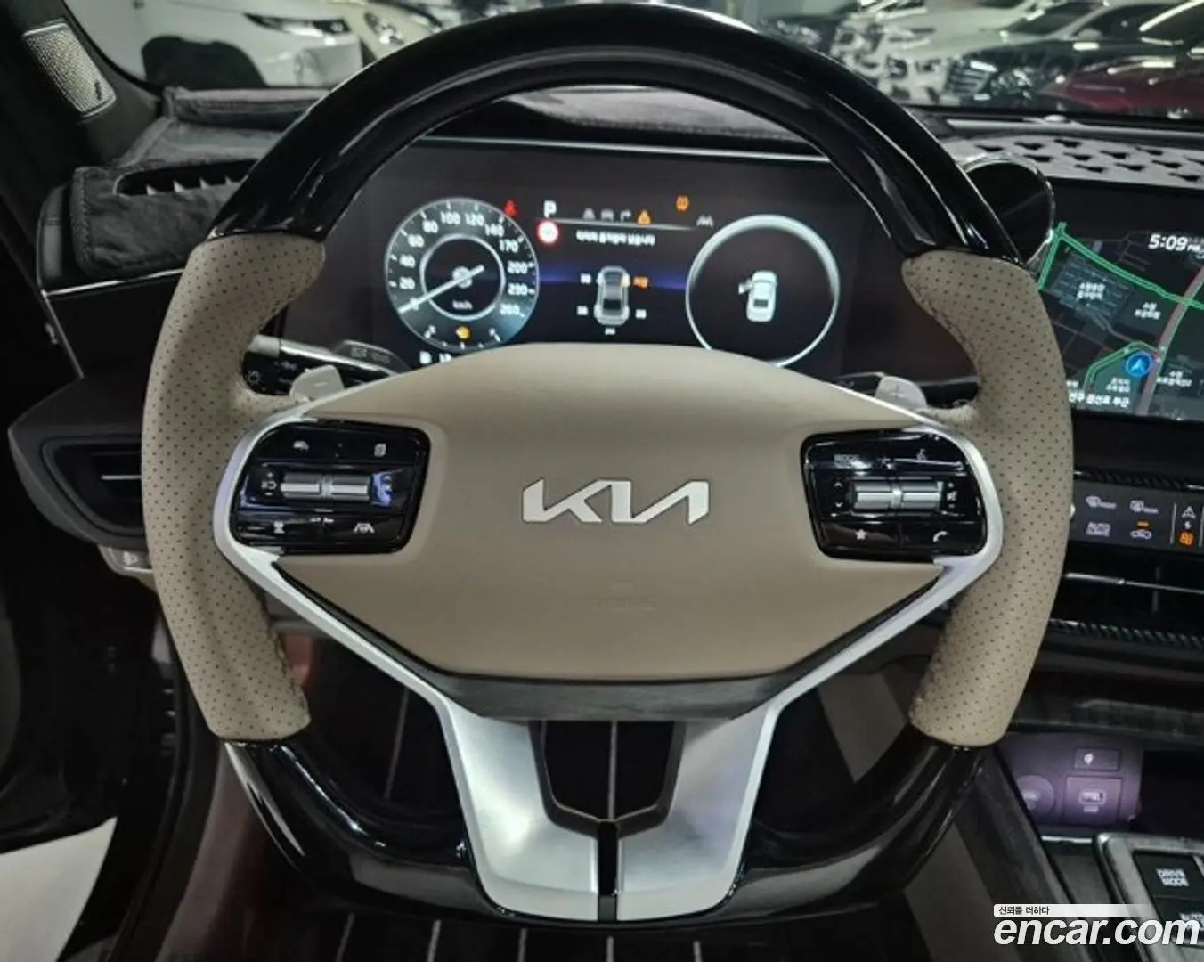 Kia K8 2.5 Gasoline 2WD