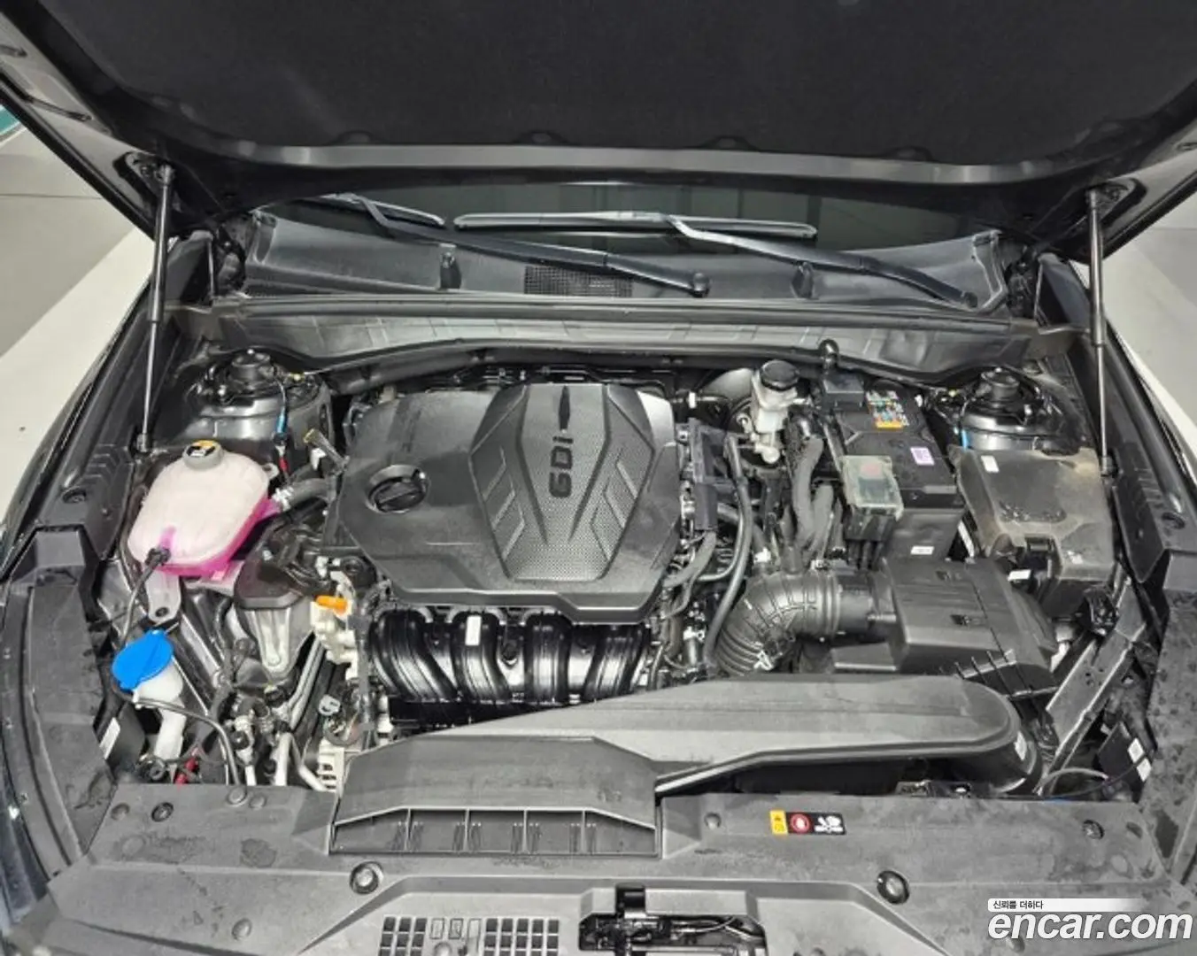 Kia K8 2.5 Gasoline 2WD