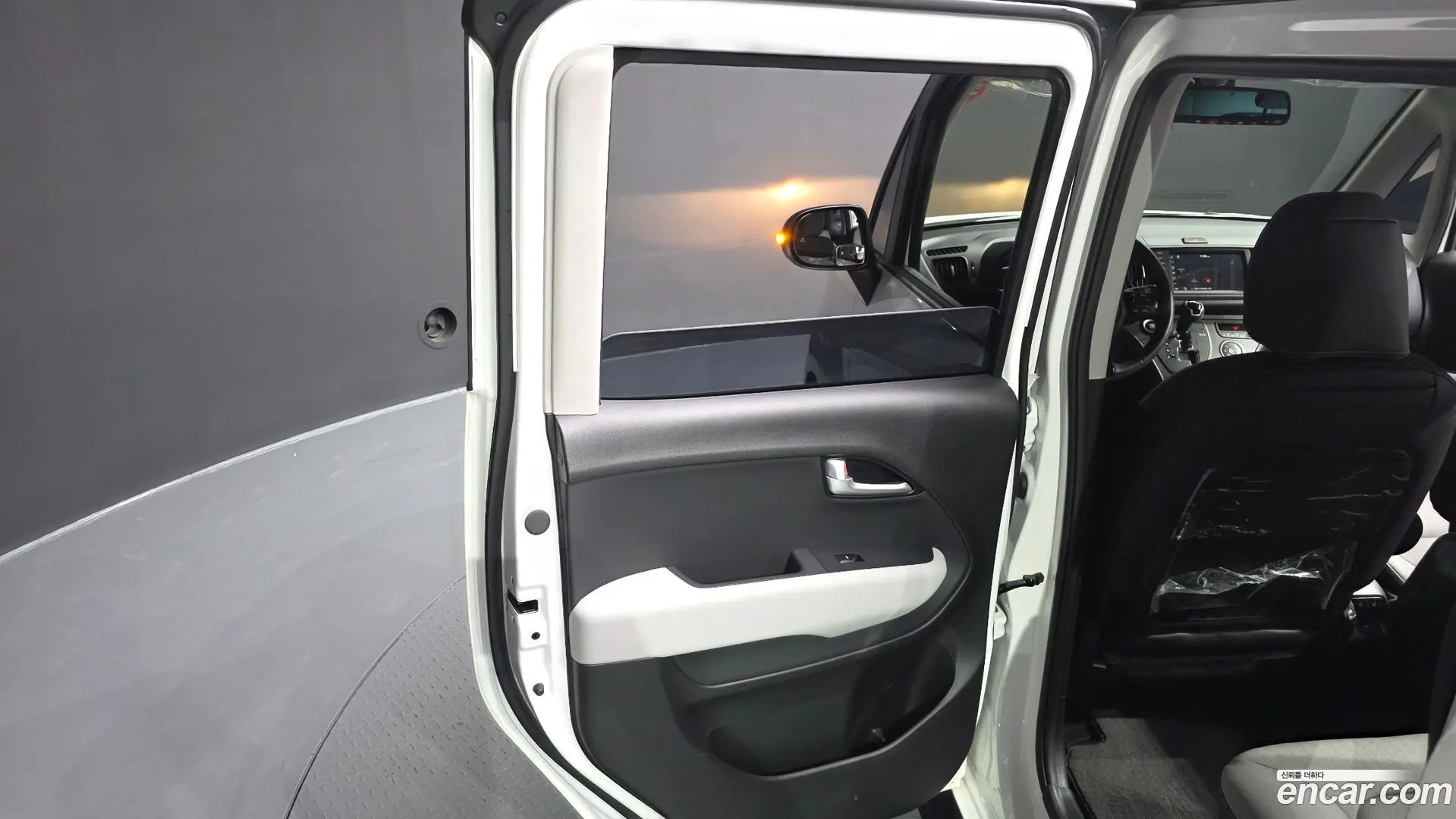 Kia RAY Gravity