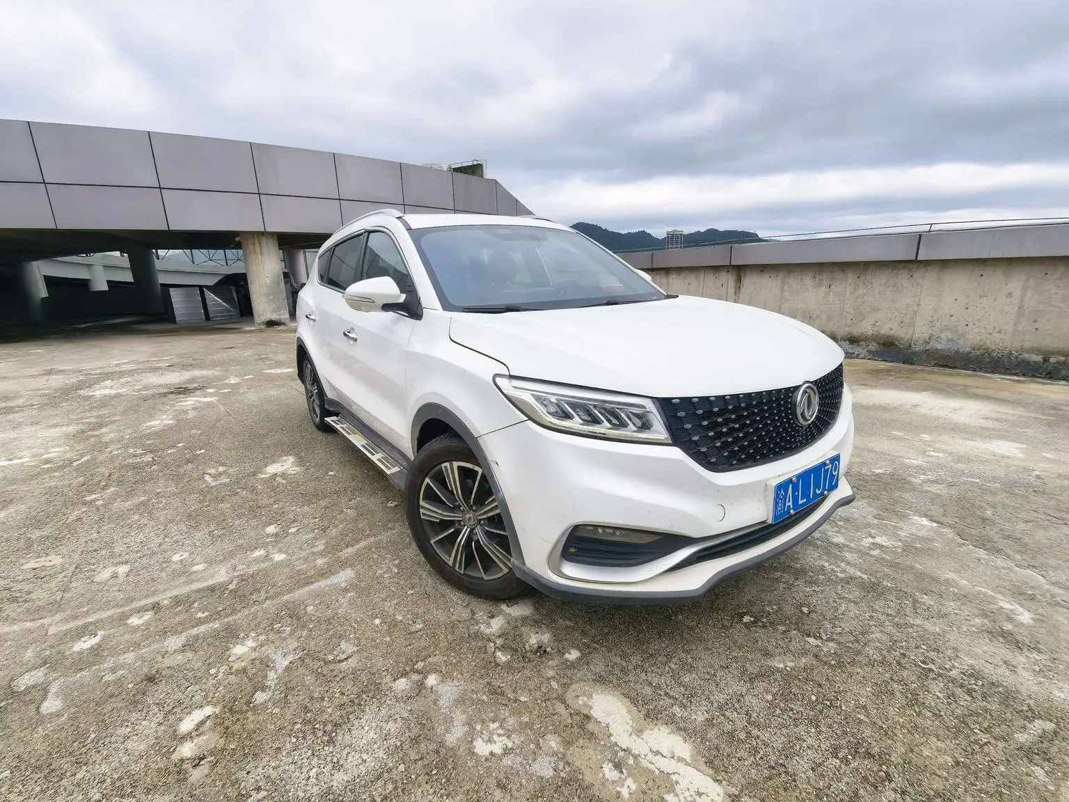 Dongfeng Fengon Fengon 580Pro 2020 280TGDI CVT Navigator