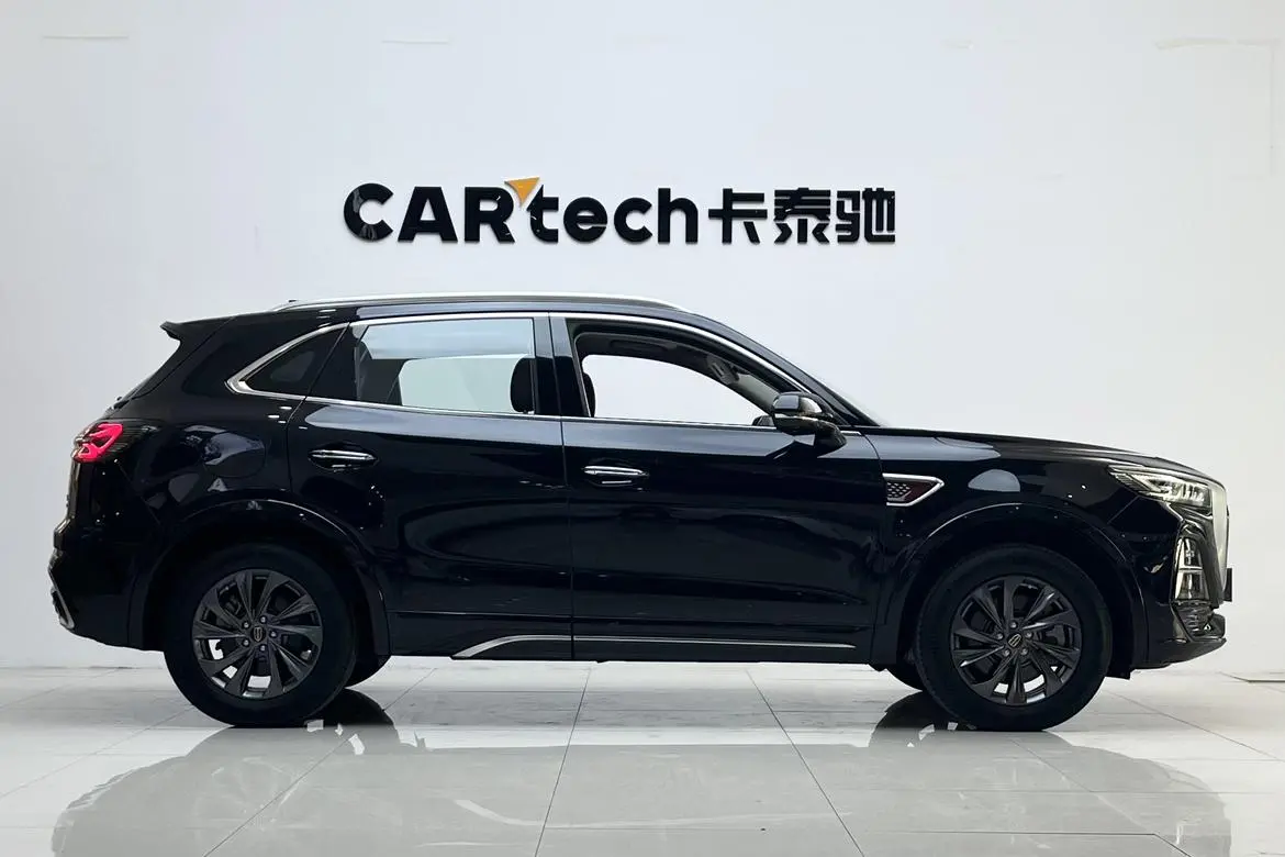 Hongqi HS5 2023 2.0T Pro