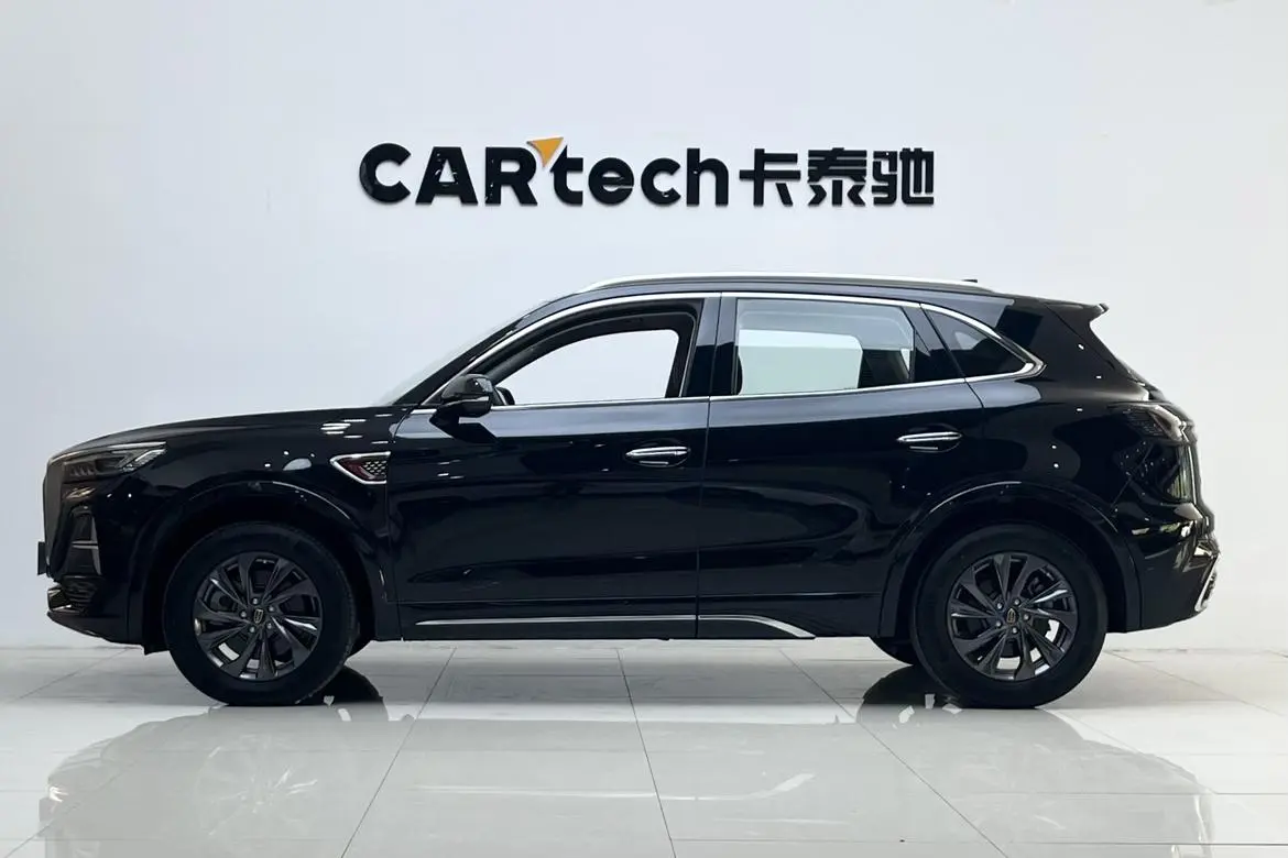 Hongqi HS5 2023 2.0T Pro