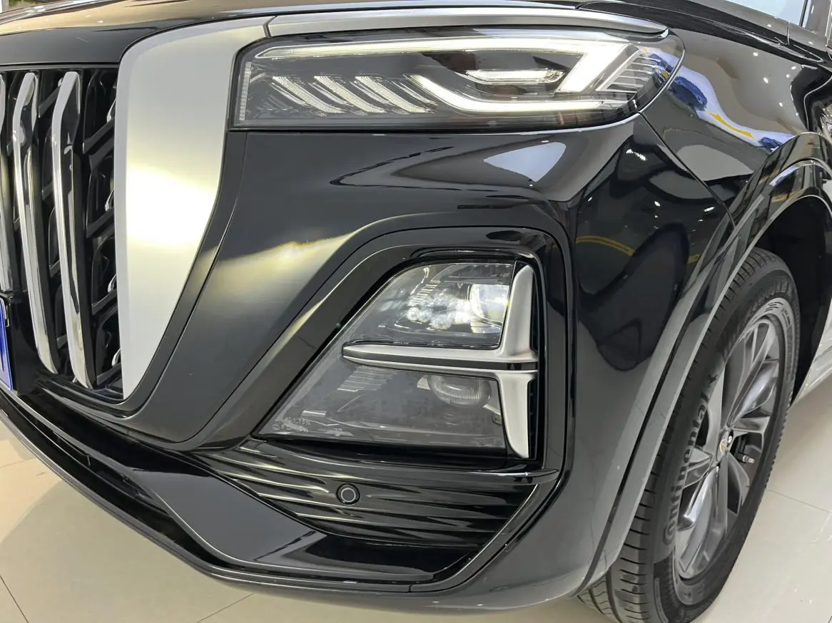 Hongqi HS5 2023 2.0T Pro