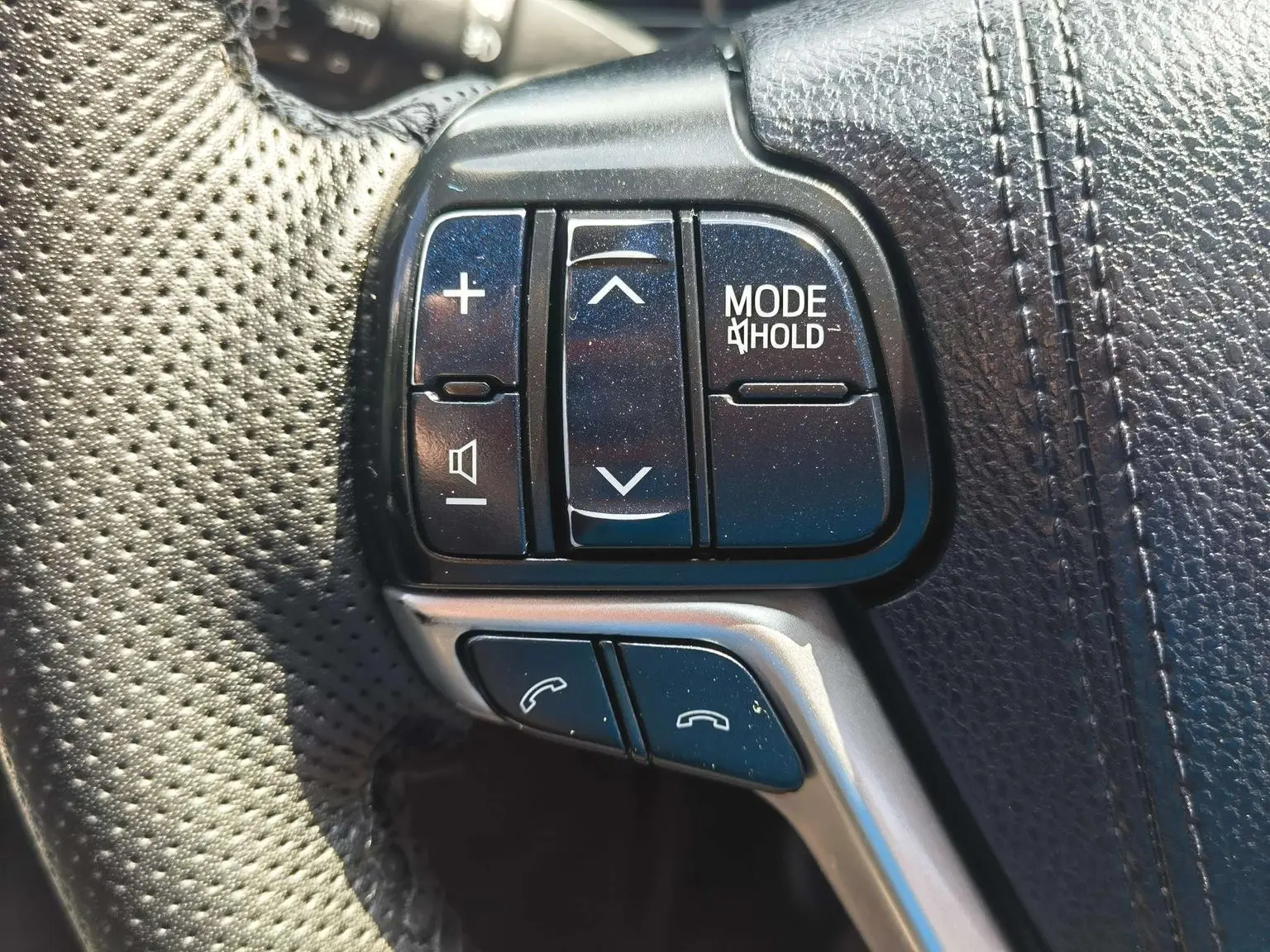 Toyota Highlander 2018 2.0T 4WD 7 seat China VI