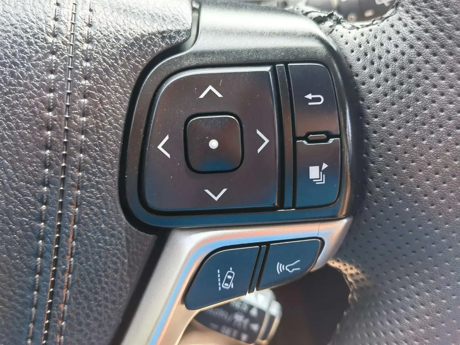 Toyota Highlander 2018 2.0T 4WD 7 seat China VI