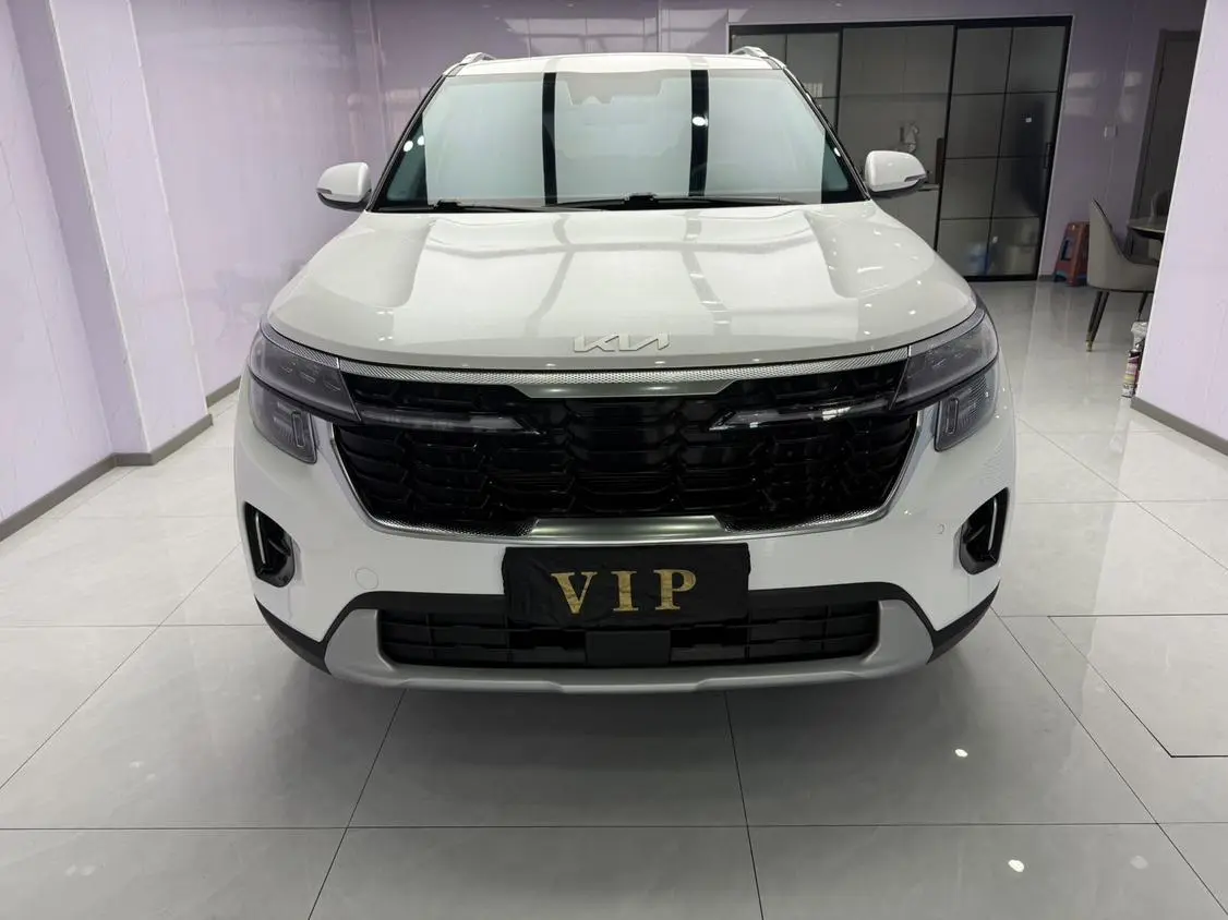 Kia 2023 1.5L IVT Luxury