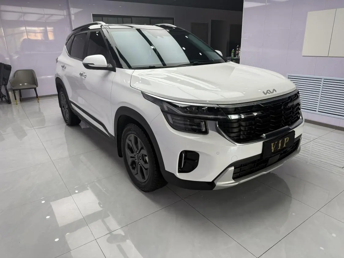 Kia 2023 1.5L IVT Luxury