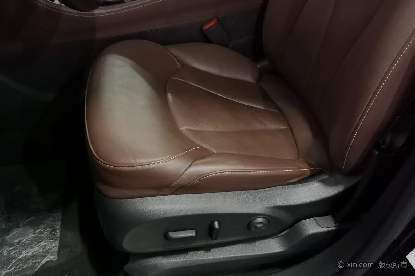 Buick Envision 2021 532T 2WD Elite