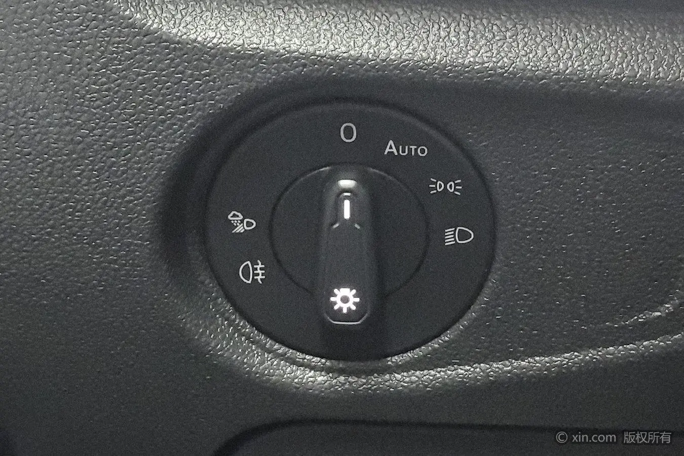 Volkswagen Passat 2022 280TSI Business