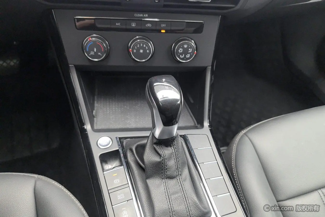 Volkswagen Passat 2022 280TSI Business