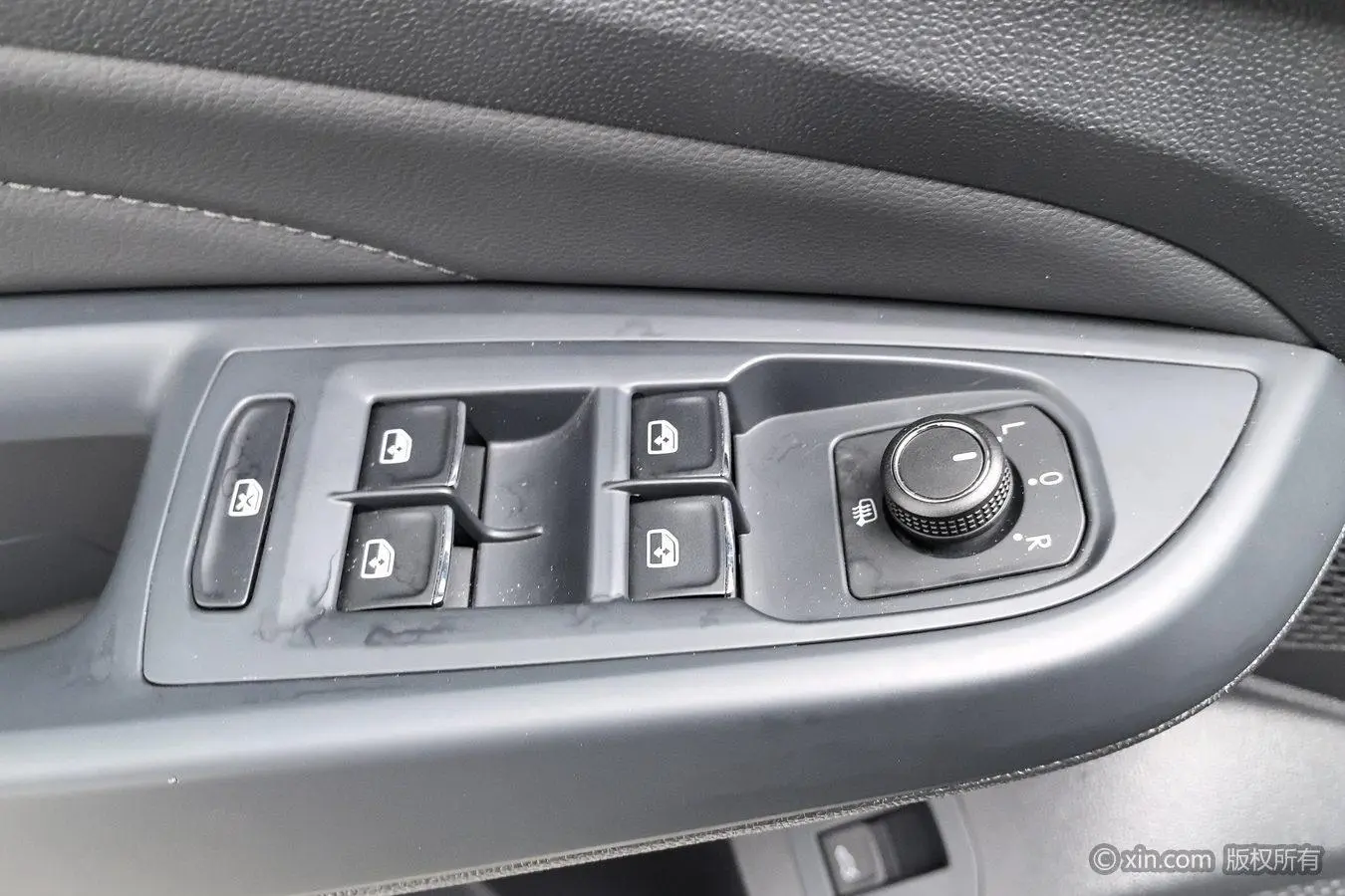 Volkswagen Passat 2022 280TSI Business
