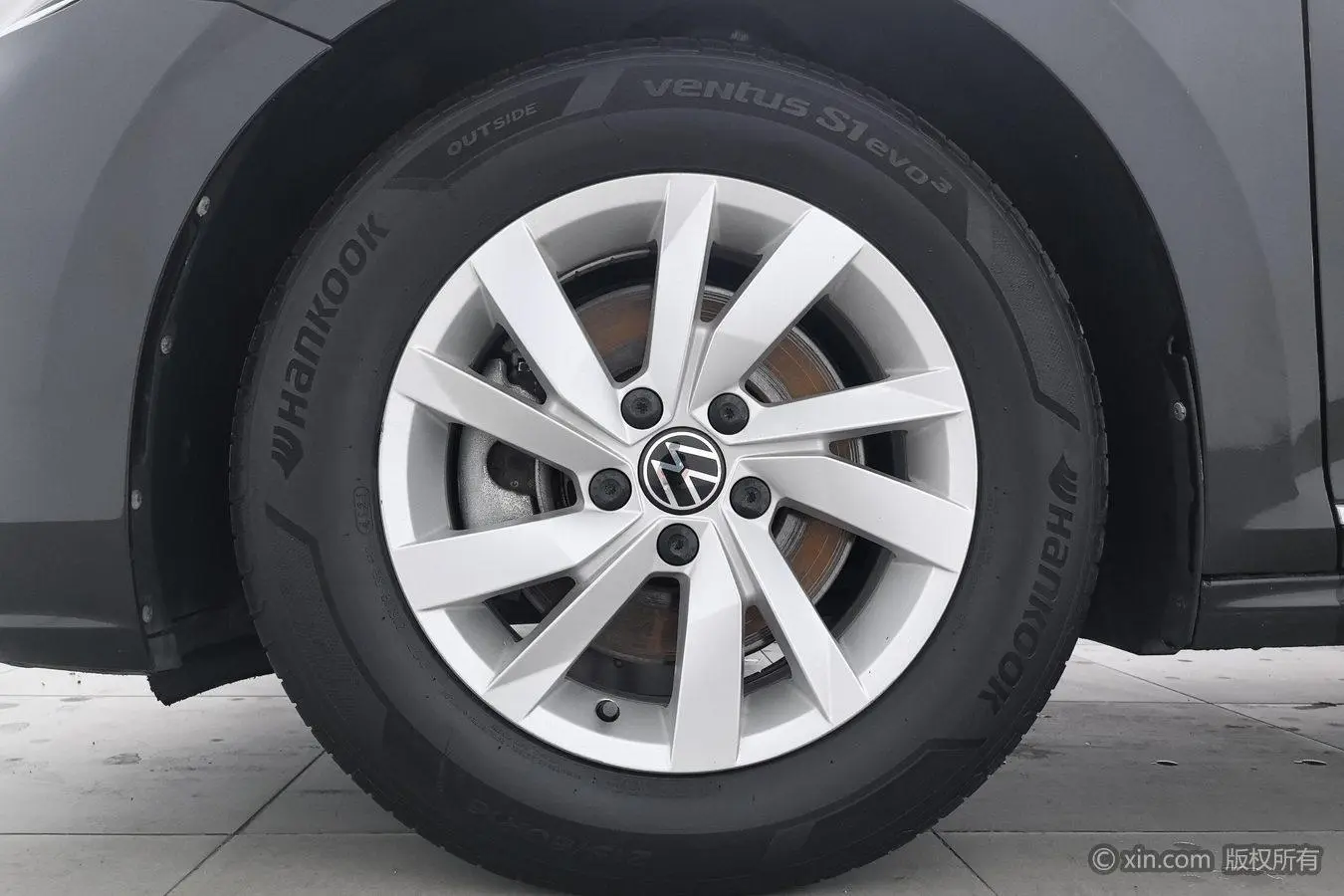 Volkswagen Passat 2022 280TSI Business