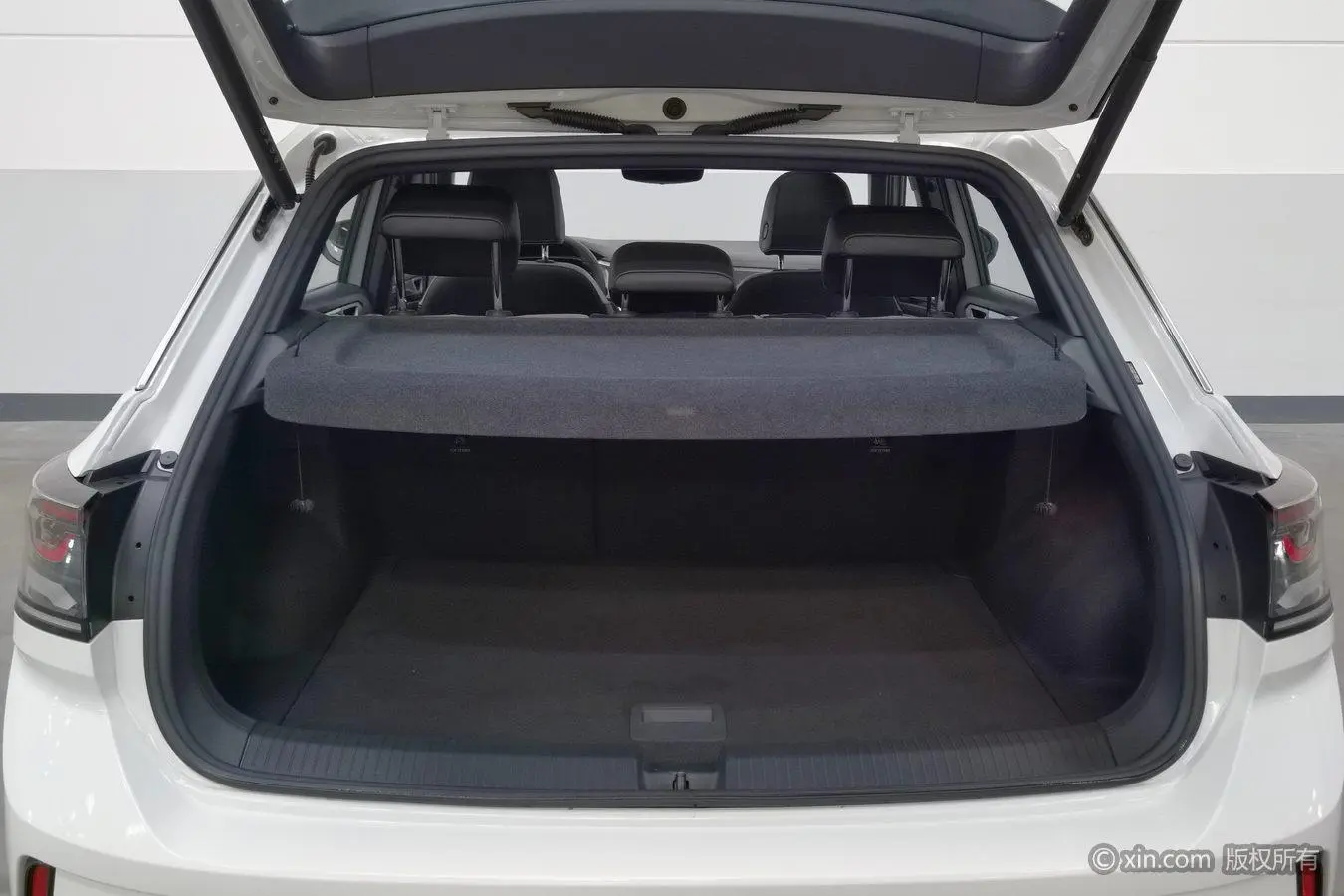 Volkswagen T-Roc 2024 300TSI DSG