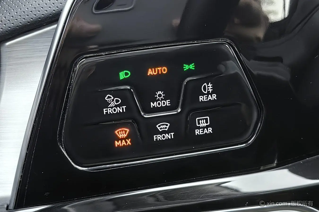 Volkswagen 2021 380TSI 4WD
