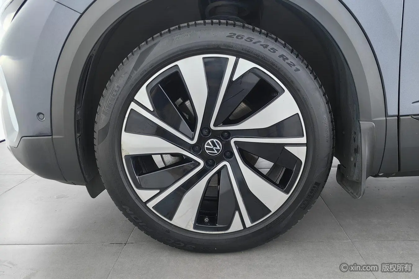 Volkswagen 2021 380TSI 4WD