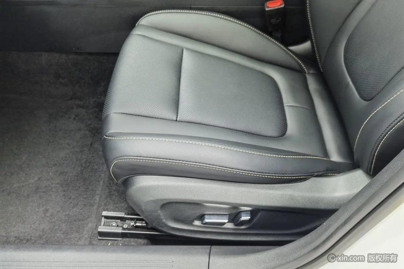 Bestune B70 2023 3rd Gen 1.5T Auto