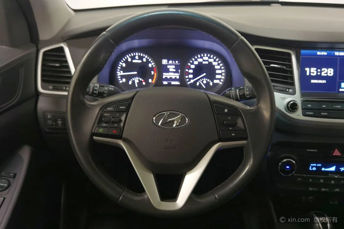 Hyundai Tucson 2018 1.6T DCT 2WD 15 Anniversary