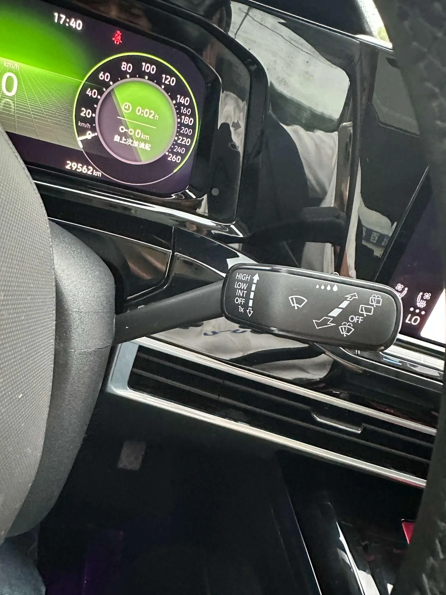 Volkswagen 2021 380TSI 4WD